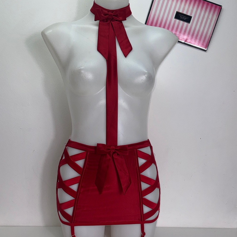 Victoria's Secret Red Strappy Lingerie Sz Small NWT